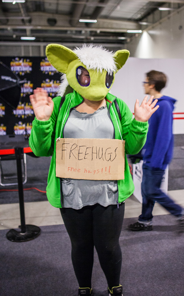 Free Hugs at Comic Con Malmö 2015