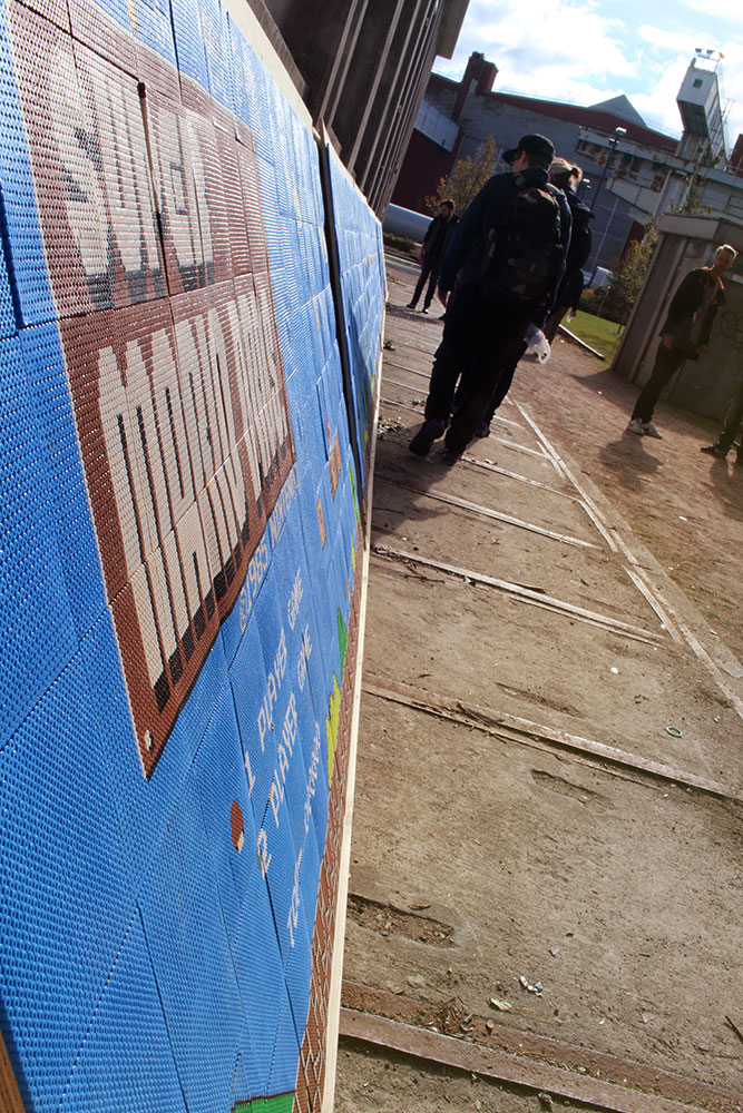World's largest perler bead art - Super Mario World 1