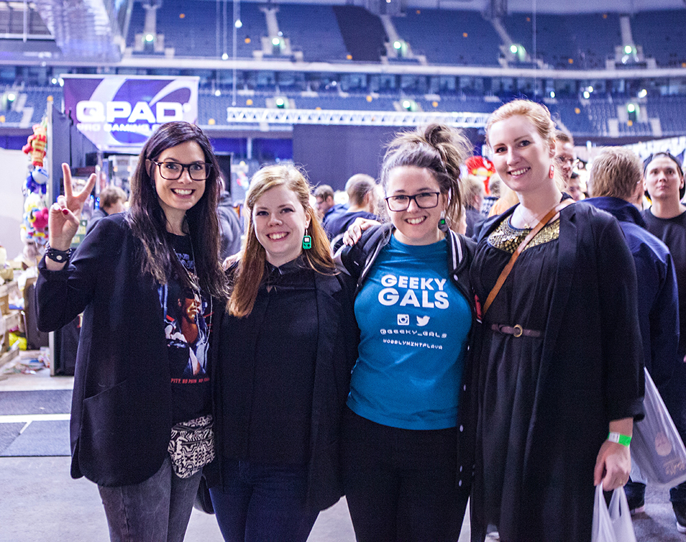 Geeky Gals at ComicCon Gamex 2015