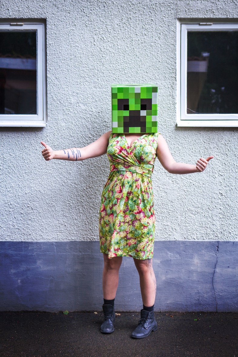 Minecraft Creeper thumbs up