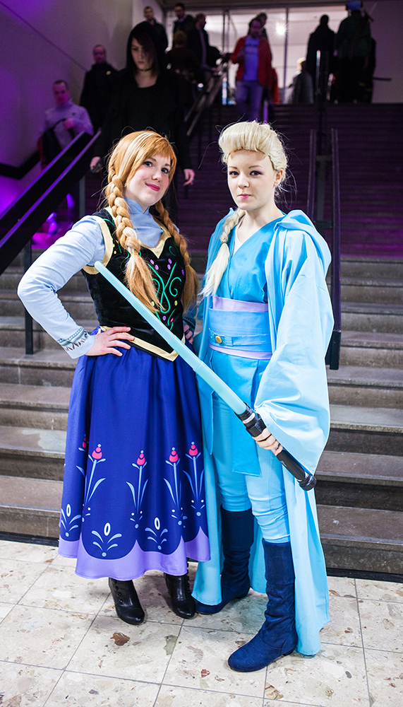 Frozen Jedi cosplay at Sci-Fi World