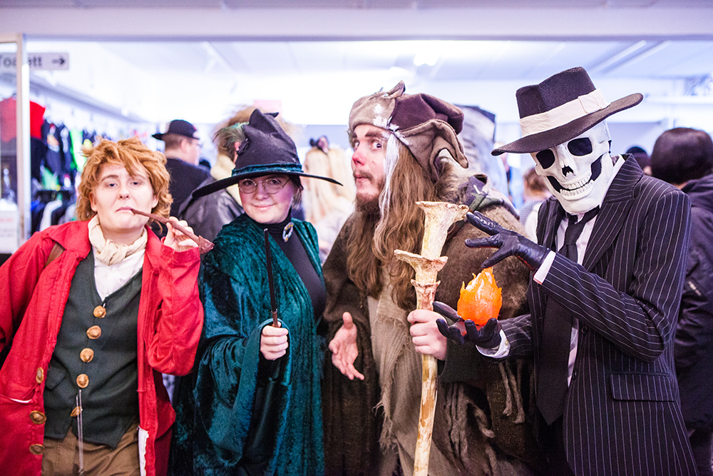 LOTR cosplay etc at Sci-Fi World
