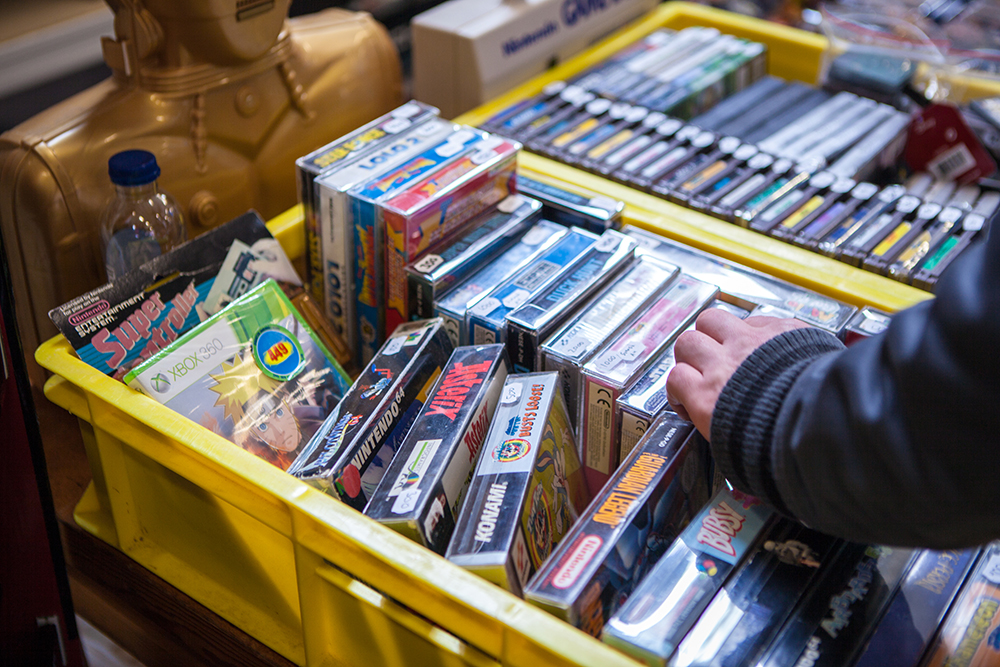 Boxed retro games - Sci-Fi World