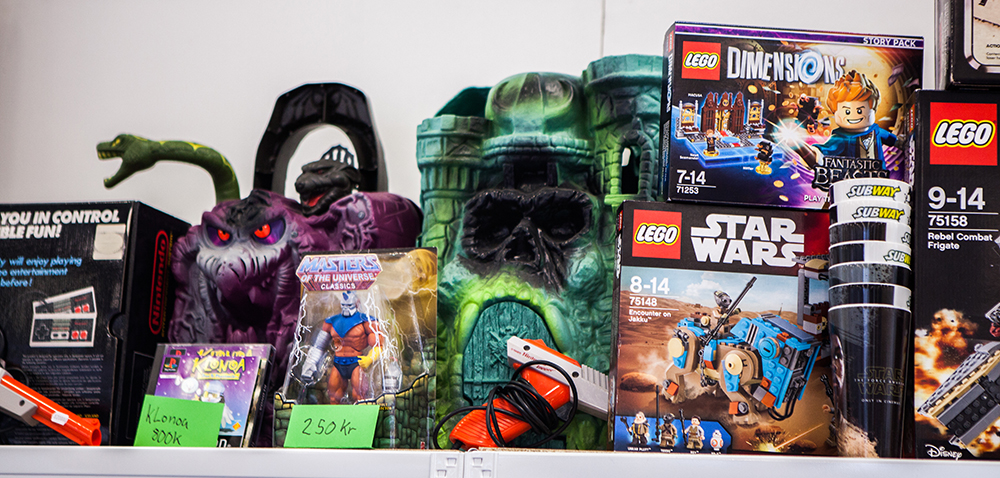 Castle Grayskull - Sci-Fi World