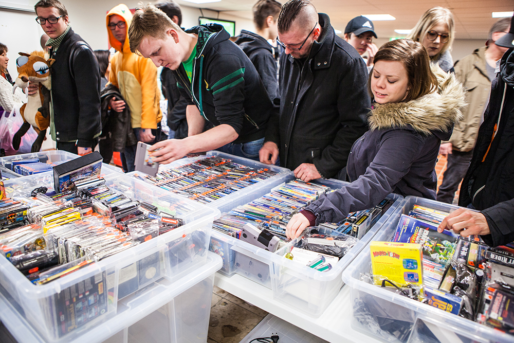 Retro games for sale - Sci-Fi World