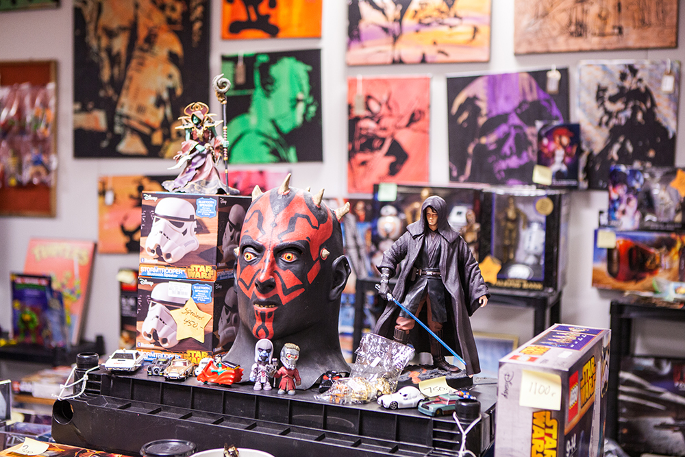 Star Wars merch - Sci-Fi World