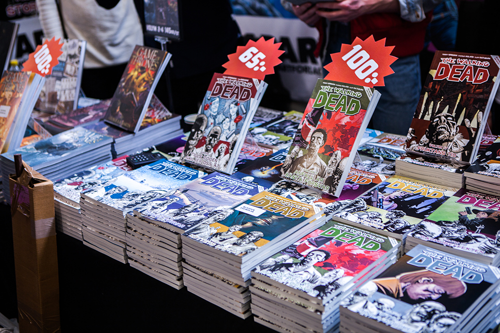 The Walking Dead Comic Books - Sci-Fi World