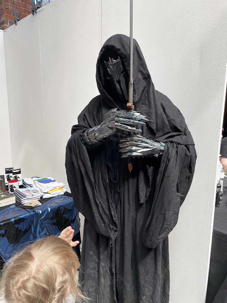 Hi there mr. Dark Knight!